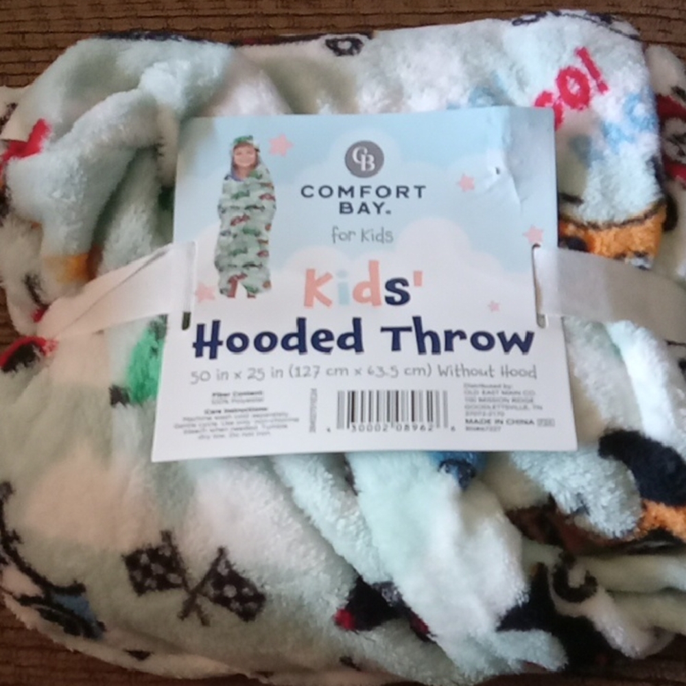 Comfort Bay Kids' Hooded Throw
